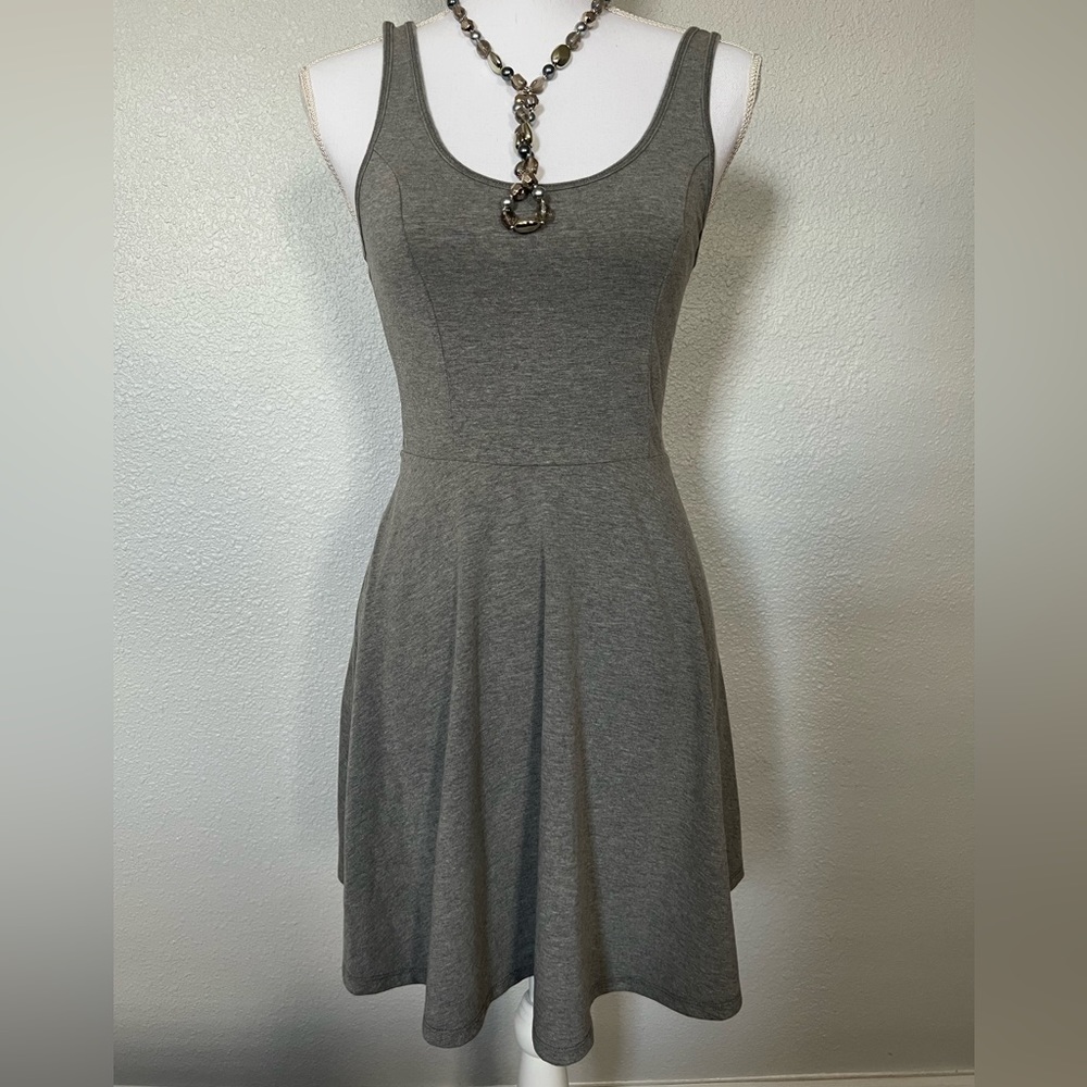 Super cute gray dress Size: S/M